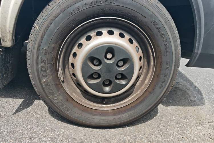 Used Iveco Daily  Right Front Wheel Hub