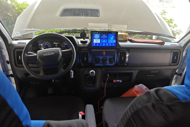 Used Iveco Daily  Center Console