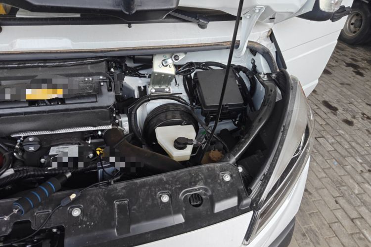 Used Iveco Daily  Engine Bay Left