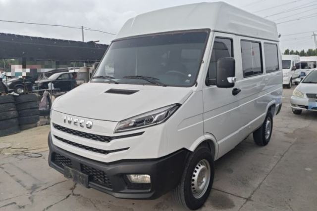 Used Iveco Daily 2026 Model 2.5T A35M1 Multi-Purpose Passenger Vehicle—Short Wheelbase, Mid-Roof, Single Tire, Side Sliding Door