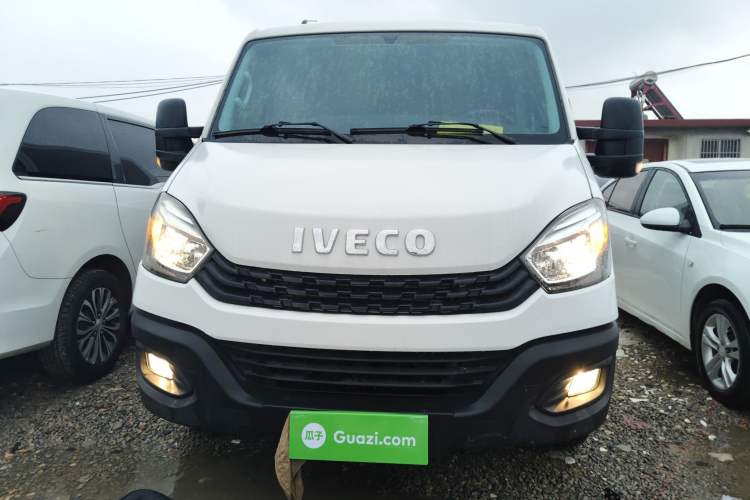 Used Iveco Eurocargo 2021 2.0T Manual Super-Rui Short Wheelbase Low-Roof Side-Hinged Door F1A Front