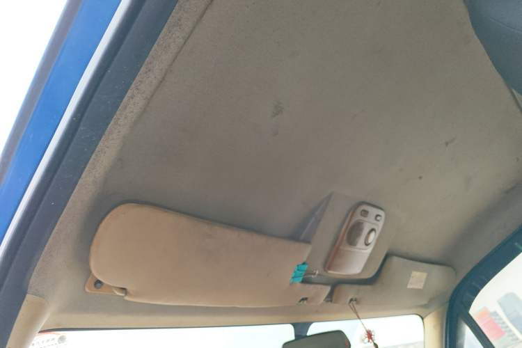 Used Iveco Eurocargo 2018 2.3T Short-Wheelbase Low-Roof Multi-Purpose Van with Side Sliding Door F1A Headliner