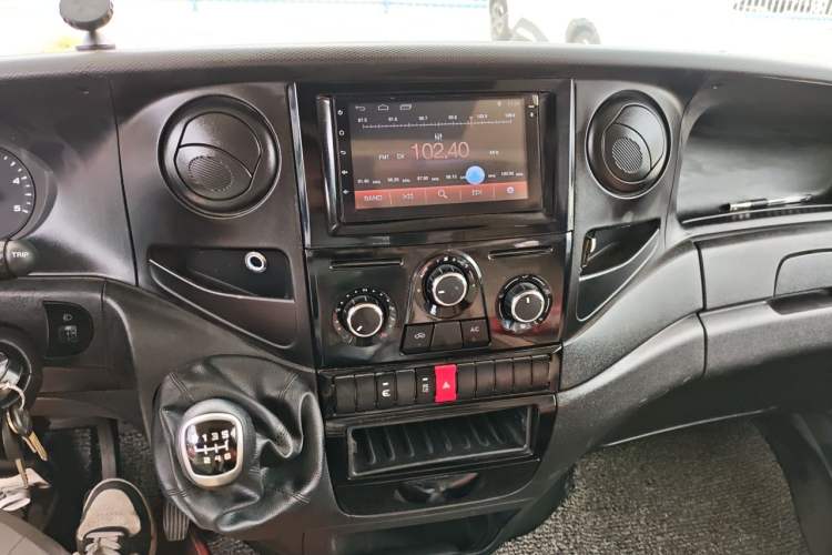 Used Iveco Eurocargo  Audio And AC Panel