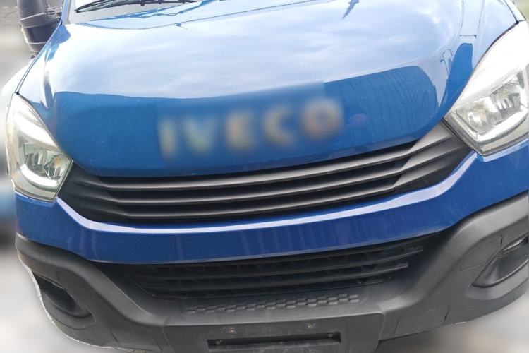 Used Iveco Eurocargo 2018 2.3T Long Wheelbase Short Overhang High-Roof Van F1A Front