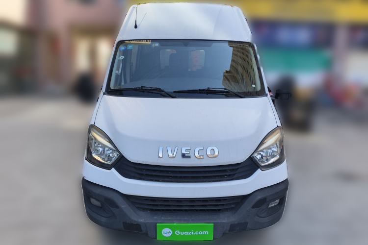 Used Iveco Eurocargo 2018 2.3T Long Wheelbase Short Overhang Multi-Purpose Vehicle with Side Sliding Door F1A Front