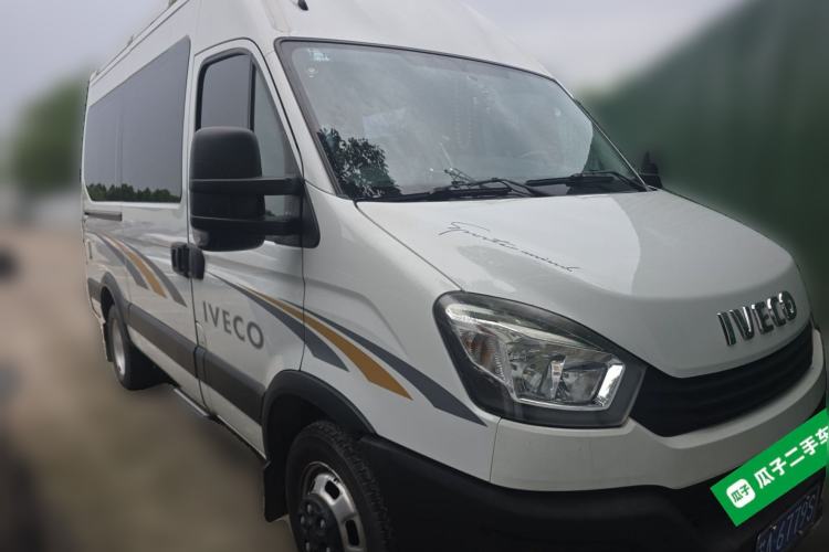 Used Iveco Eurocargo 2018 2.3T Long Wheelbase Short Overhang Multi-Purpose Vehicle with Side Sliding Door F1A Front Right 45 Deg