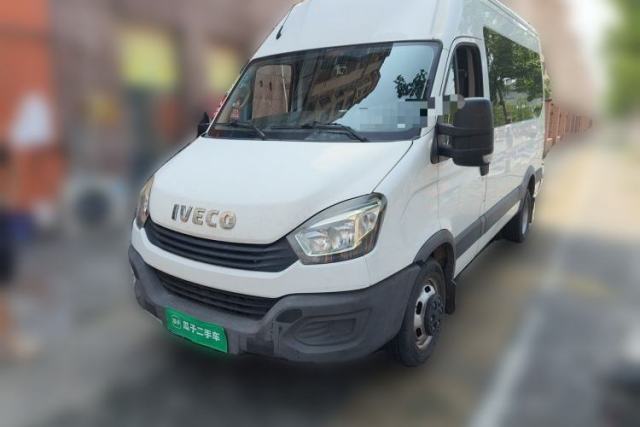 Used Iveco Eurocargo 2018 2.3T Long Wheelbase Short Overhang Multi-Purpose Vehicle with Side Sliding Door F1A