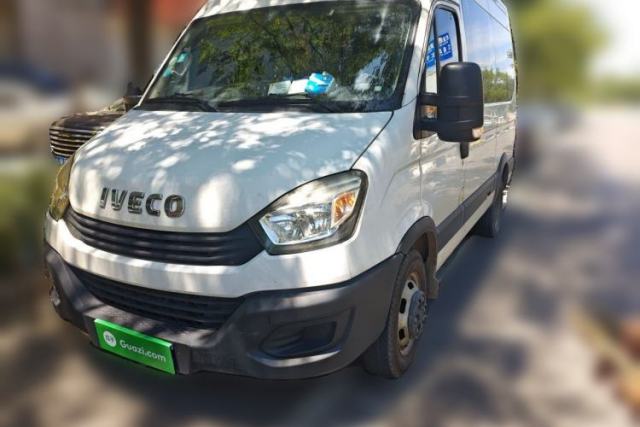 Used Iveco Eurocargo 2018 2.3T Long Wheelbase Short Overhang Multi-Purpose Vehicle with Side Sliding Door F1A