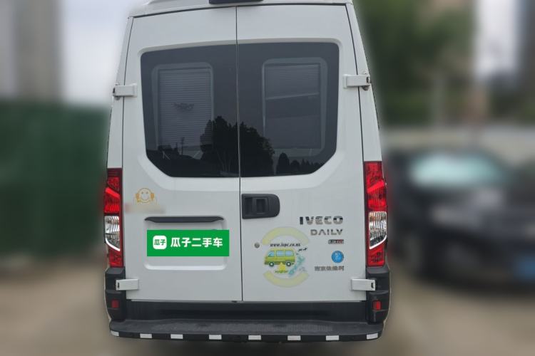 Used Iveco Eurocargo 2018 2.3T Long Wheelbase Short Overhang Multi-Purpose Vehicle with Side Sliding Door F1A Rear