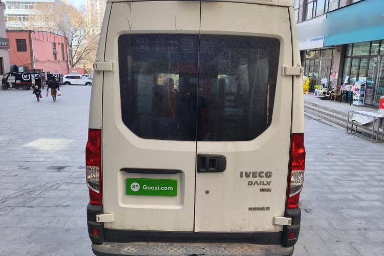 Used Iveco Eurocargo 2018 2.3T Long Wheelbase Short Overhang Multi-Purpose Vehicle with Side Sliding Door F1A Rear
