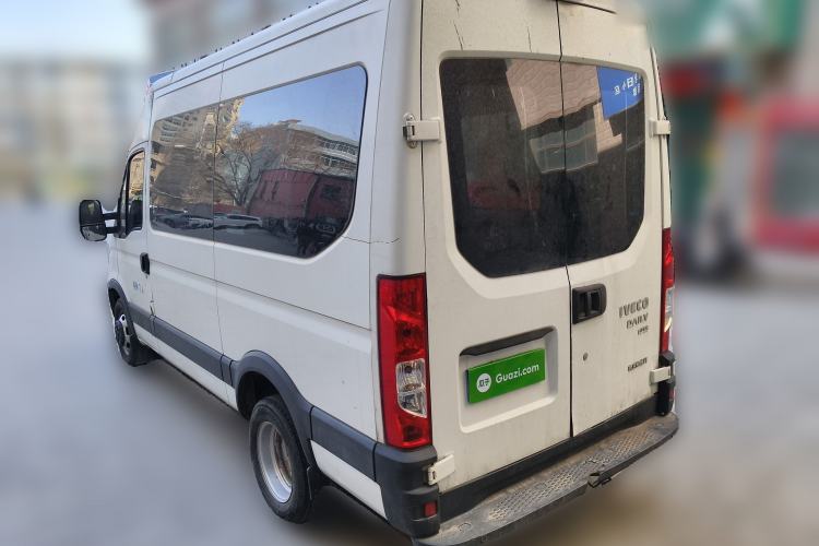Used Iveco Eurocargo 2018 2.3T Long Wheelbase Short Overhang Multi-Purpose Vehicle with Side Sliding Door F1A Rear Left 45 Deg