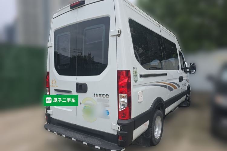 Used Iveco Eurocargo 2018 2.3T Long Wheelbase Short Overhang Multi-Purpose Vehicle with Side Sliding Door F1A Rear Right 45 Deg