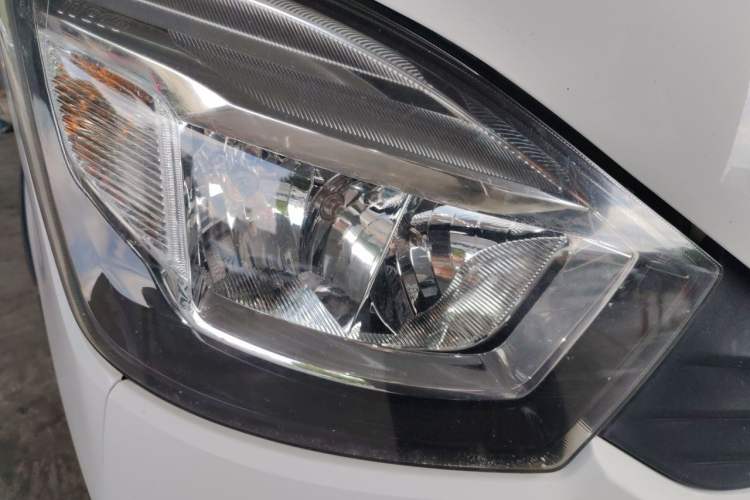 Used Iveco Eurocargo  Right Front Headlight