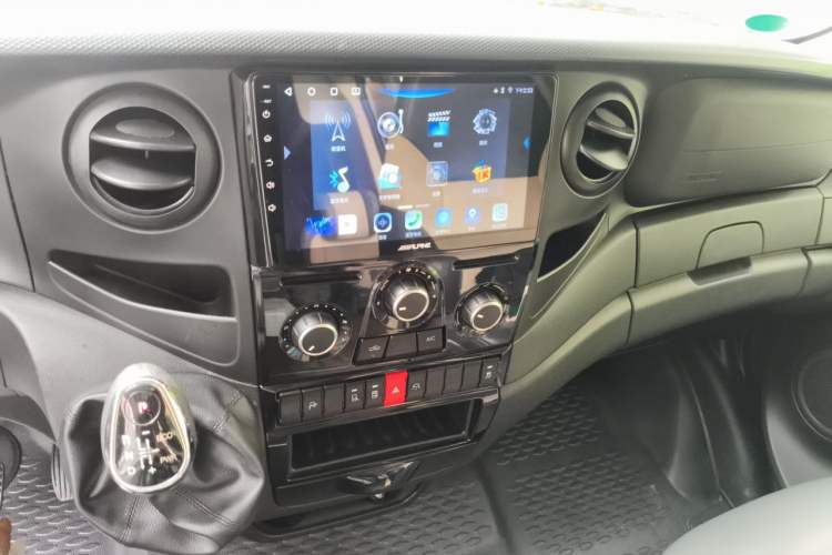 Used Iveco Eurocargo  Audio And AC Panel