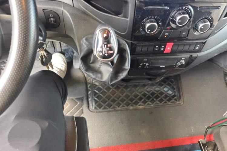 Used Iveco Eurocargo  Gear Lever