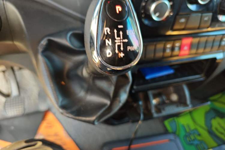 Used Iveco Eurocargo  Gear Lever