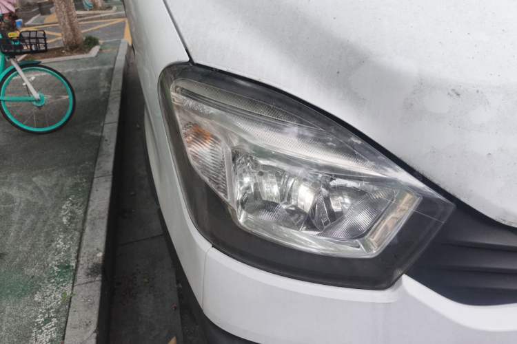 Used Iveco Eurocargo  Right Front Headlight