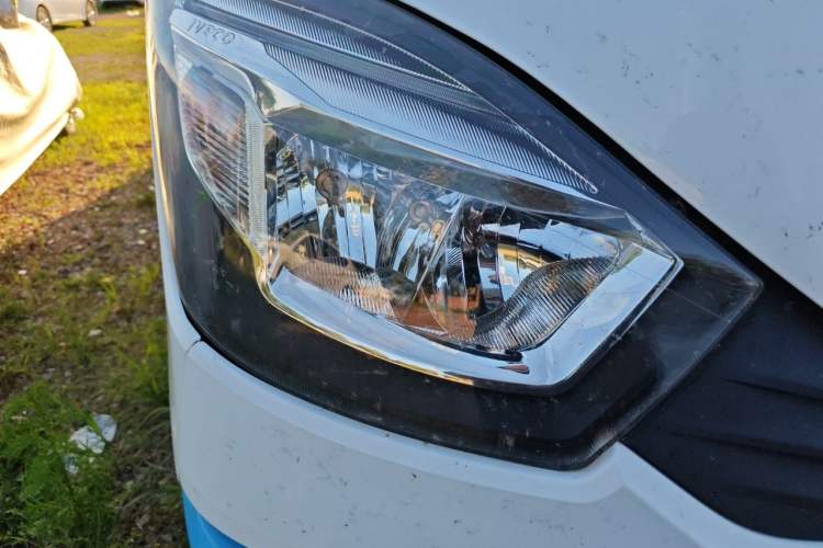 Used Iveco Eurocargo  Right Front Headlight