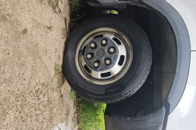 Used Iveco Eurocargo  Right Front Wheel Hub