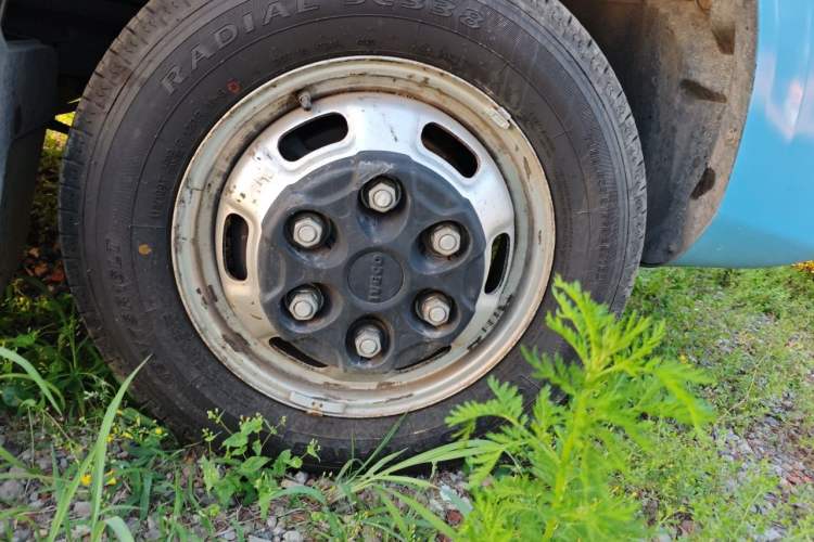 Used Iveco Eurocargo  Right Front Wheel Hub