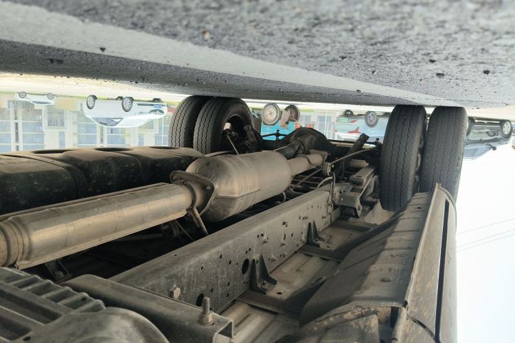 Used Iveco Eurocargo 2020 2.3T Manual Super Rui Long Wheelbase Short Overhang High Roof China VI F1A Chassis Front Right
