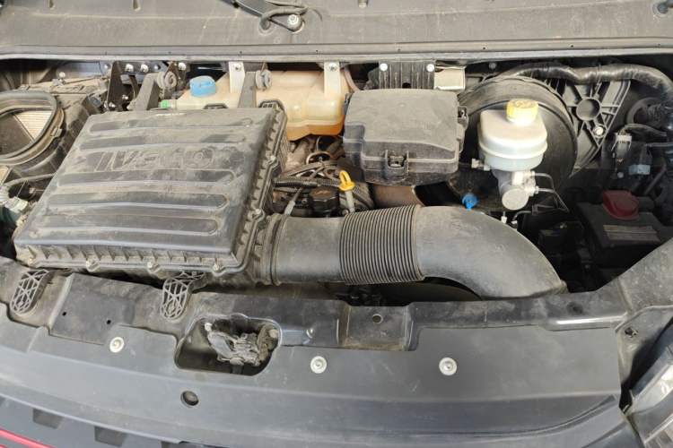 Used Iveco Eurocargo 2020 3.0T Automatic Chao Rui Short Wheelbase High-Roof F1C Engine Bay
