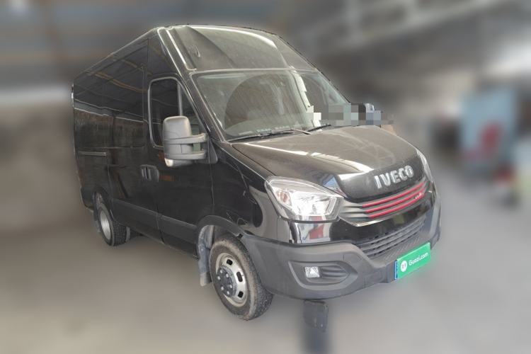 Used Iveco Eurocargo 2020 3.0T Automatic Chao Rui Short Wheelbase High-Roof F1C Front Right 45 Deg