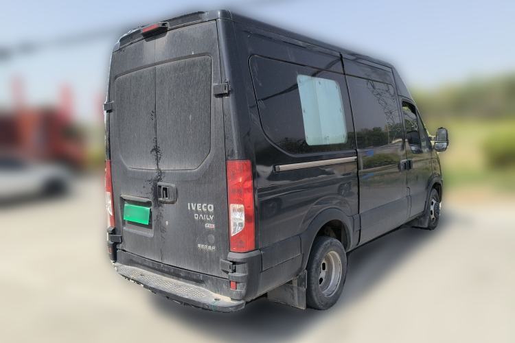 Used Iveco Eurocargo 2020 2.3T Manual Super Rui Long Wheelbase Short Overhang High Roof China VI F1A Rear Right 45 Deg