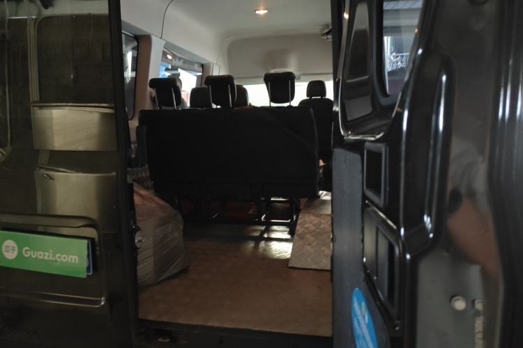 Used Iveco Eurocargo 2020 3.0T Automatic Chao Rui Short Wheelbase High-Roof F1C Trunk