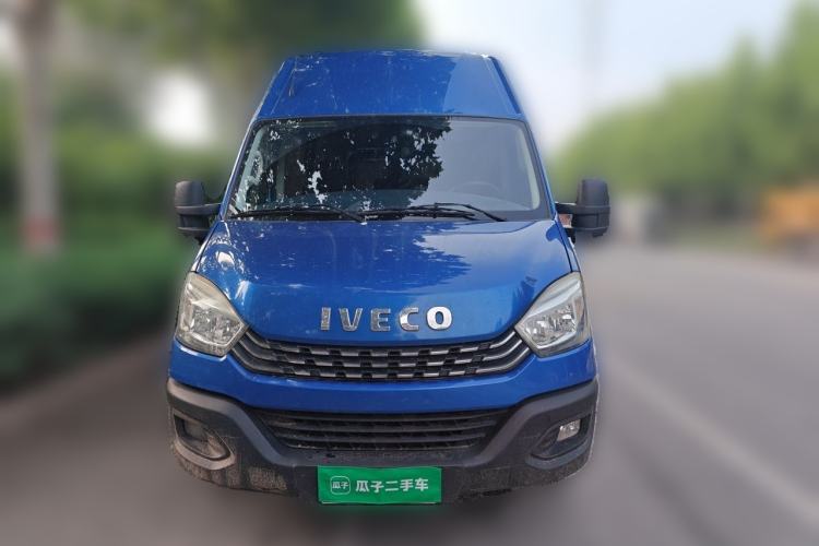 Used Iveco Eurocargo 2020 3.0T Automatic Chao Rui Long Wheelbase Short Overhang High Roof F1C Front