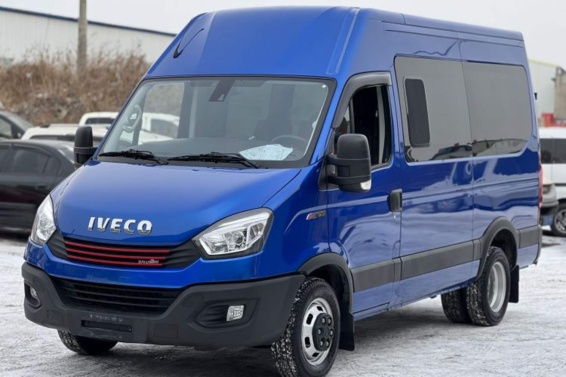 Used Iveco Eurocargo 2020 3.0T Automatic Chao Rui Long Wheelbase Short Overhang High Roof F1C Front Left 45 Deg