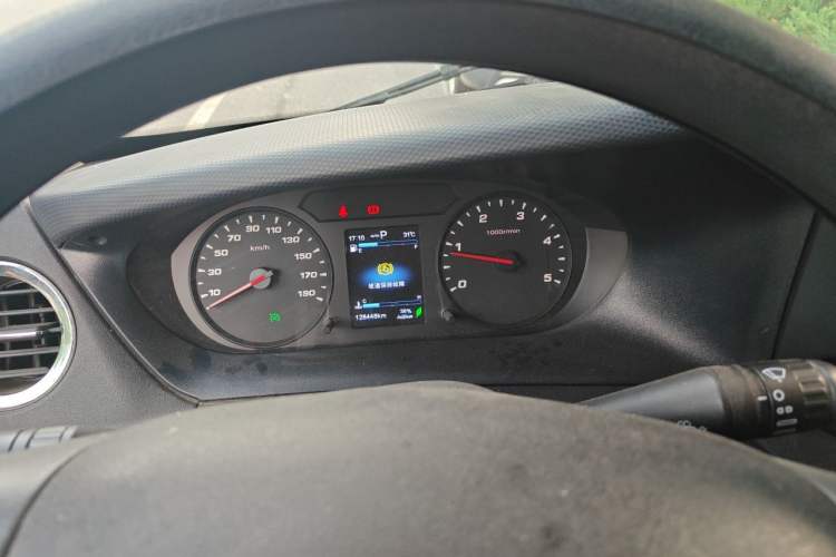 Used Iveco Eurocargo 2020 3.0T Automatic Chao Rui Long Wheelbase Short Overhang High Roof F1C Instrument Cluster