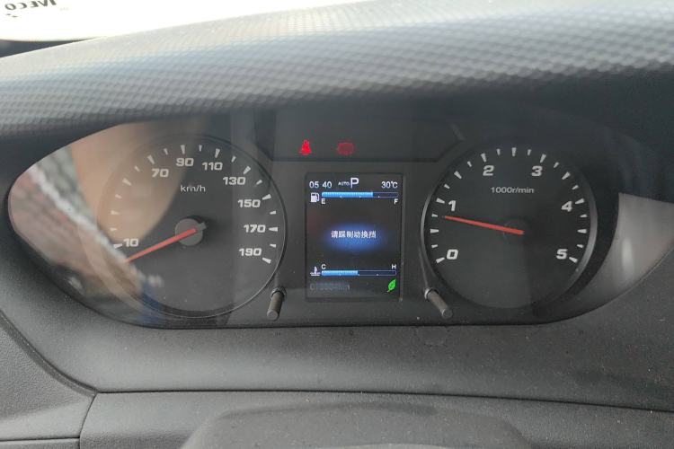 Used Iveco Eurocargo 2020 3.0T Automatic Chao Rui Short Wheelbase High-Roof F1C Instrument Cluster
