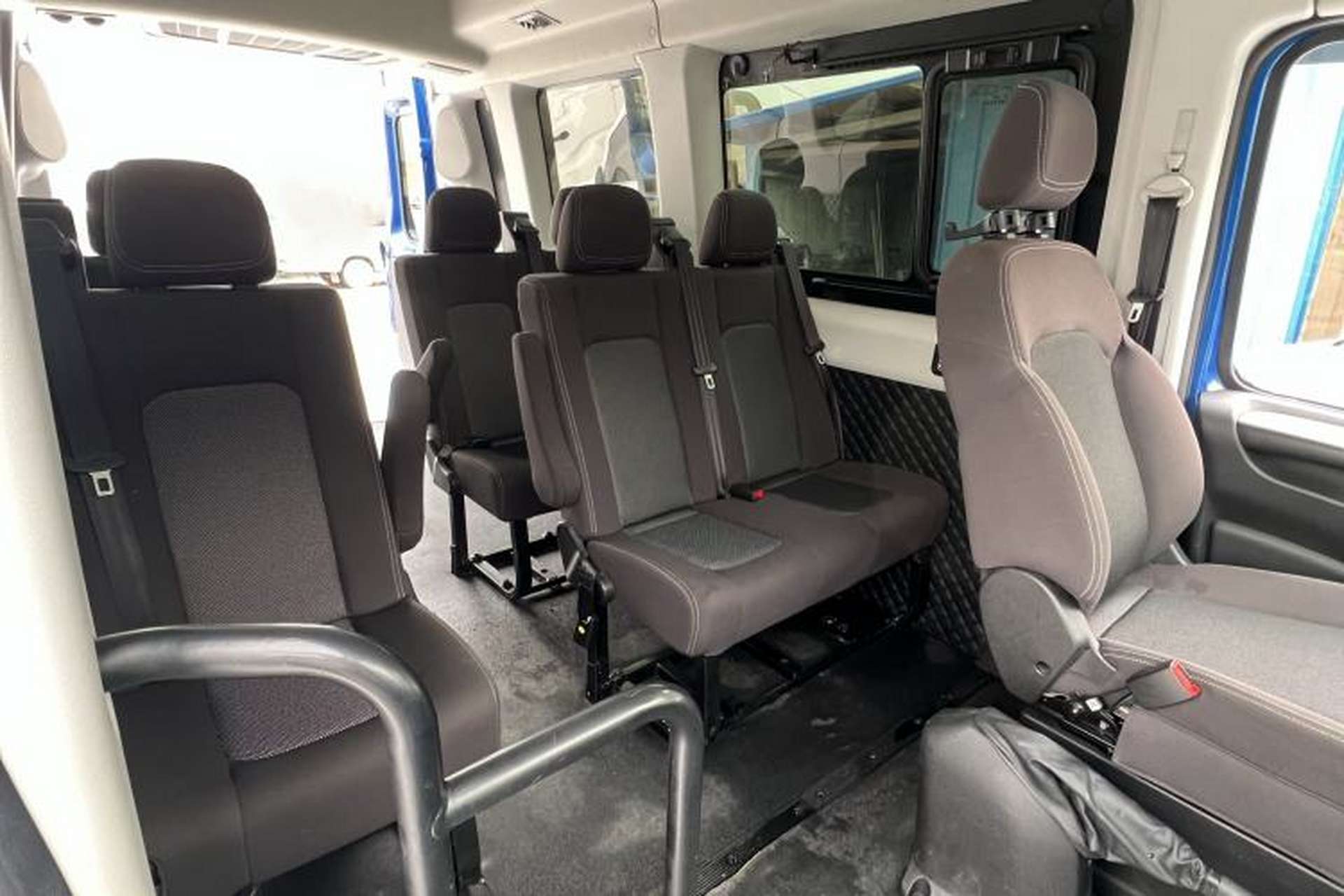 Used Iveco Eurocargo 2020 3.0T Automatic Chao Rui Long Wheelbase Short Overhang High Roof F1C Interior 4