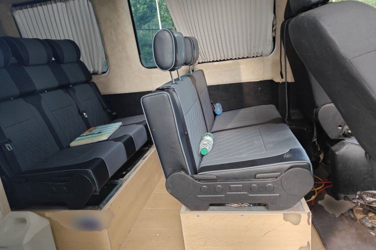 Used Iveco Eurocargo 2020 3.0T Automatic Chao Rui Long Wheelbase Short Overhang High Roof F1C Left Rear Seat