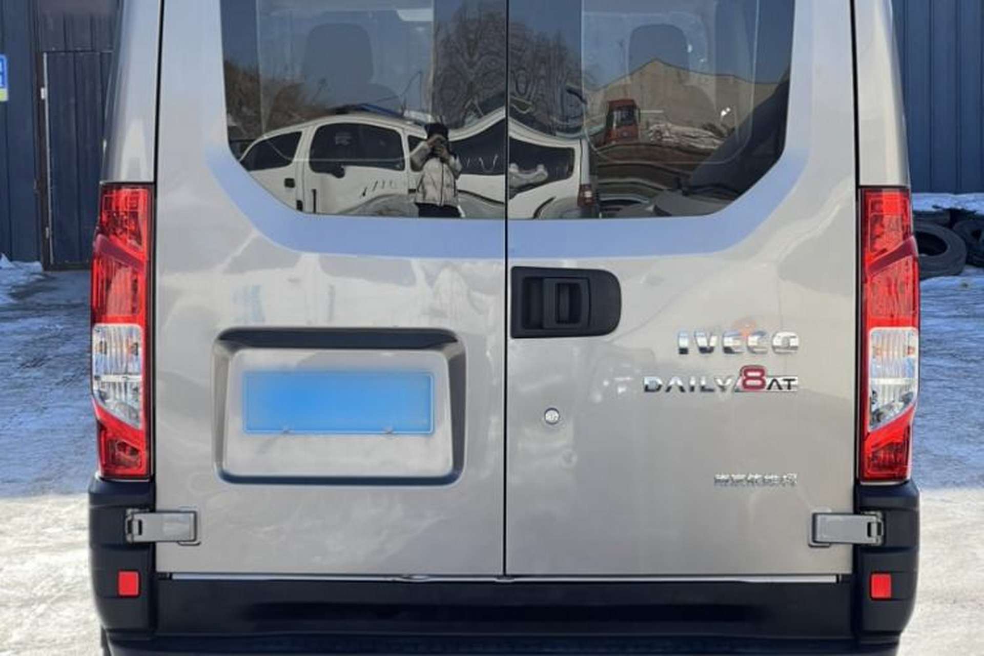 Used Iveco Eurocargo 2020 3.0T Automatic Chaorui Short Wheelbase Low-Roof F1C Exterior 3