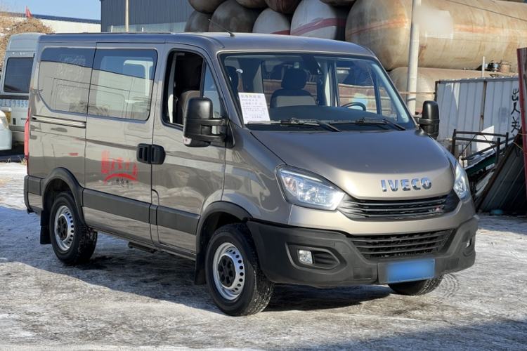 Used Iveco Eurocargo 2020 3.0T Automatic Chaorui Short Wheelbase Low-Roof F1C Exterior 5