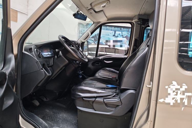 Used Iveco Eurocargo 2020 2.3T Manual Super Rui Short Wheelbase Low-Roof High-Performance F1A Left Front Seat