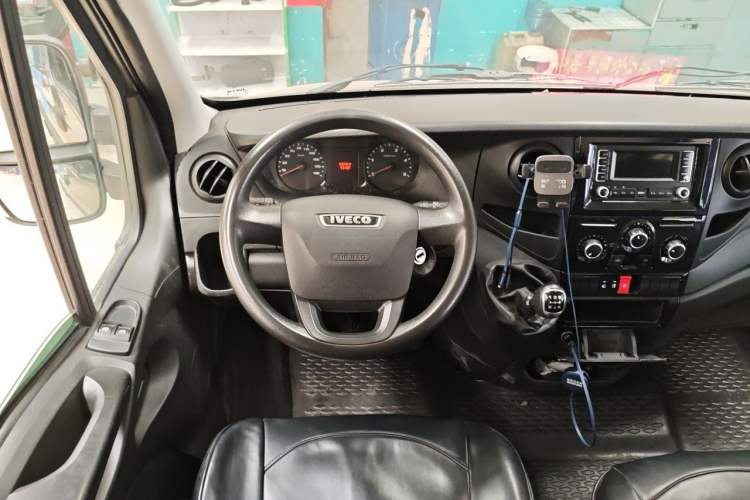 Used Iveco Eurocargo 2020 2.3T Manual Super Rui Short Wheelbase Low-Roof High-Performance F1A Steering Wheel
