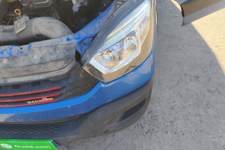 Used Iveco Eurocargo 2020 3.0T Automatic Chao Rui Short Wheelbase High-Roof F1C Engine Bay Left