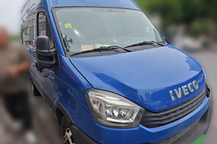 Used Iveco Eurocargo 2020 3.0T 30th Anniversary Edition Manual All-Around Version F1C Front Right 45 Deg