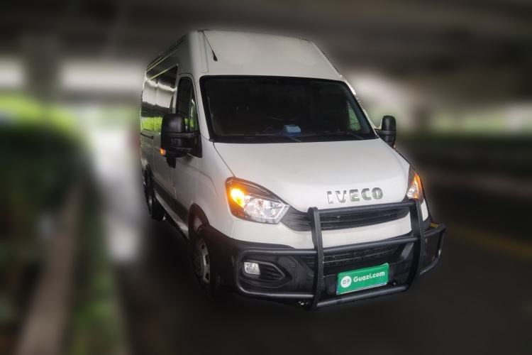 Used Iveco Eurocargo 2020 2.3T Manual Super Rui Long Wheelbase Short Overhang High Roof High Performance F1A Front Right 45 Deg