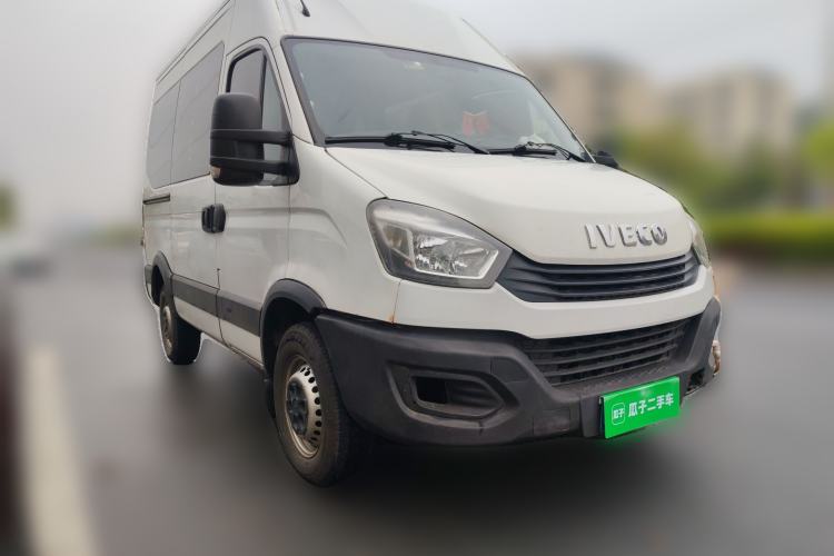 Used Iveco Eurocargo 2020 2.3T Manual Super-Rui Short Wheelbase High Roof High-Performance F1A Front Right 45 Deg