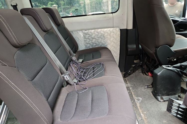 Used Iveco Eurocargo 2020 3.0T 30th Anniversary Edition Manual All-Around Version F1C Left Rear Seat