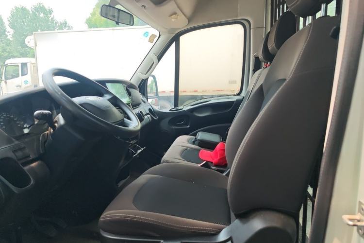 Used Iveco Eurocargo 2020 2.3T Manual Super Rui Long Wheelbase Short Overhang High Roof Low Power F1A Left Rear Seat