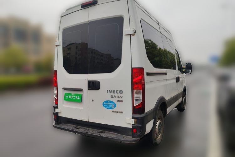 Used Iveco Eurocargo 2020 2.3T Manual Super-Rui Short Wheelbase High Roof High-Performance F1A Rear Right 45 Deg