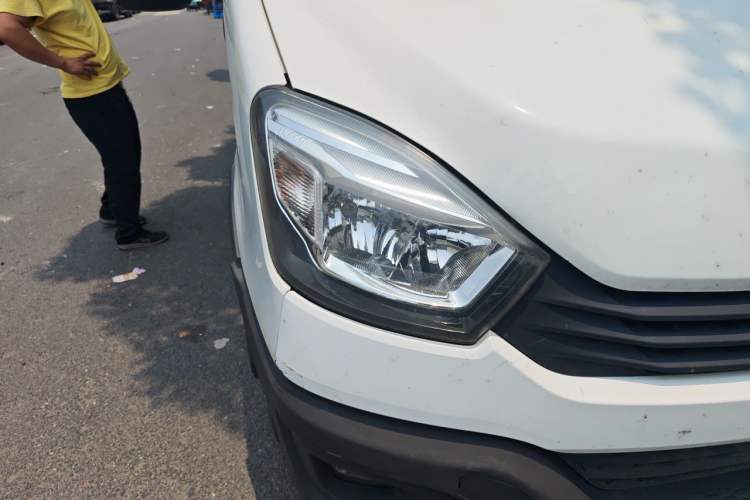 Used Iveco Eurocargo 2020 2.3T Manual Super Rui Long Wheelbase Short Overhang High Roof Low Power F1A Right Front Headlight