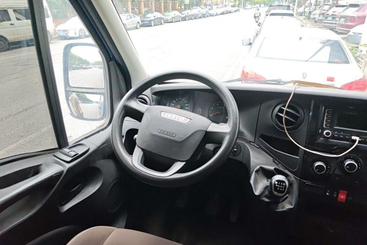 Used Iveco Eurocargo 2020 3.0T 30th Anniversary Edition Manual All-Around Version F1C Steering Wheel