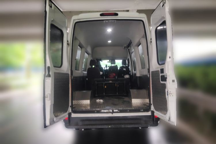 Used Iveco Eurocargo 2020 2.3T Manual Super Rui Long Wheelbase Short Overhang High Roof High Performance F1A Trunk