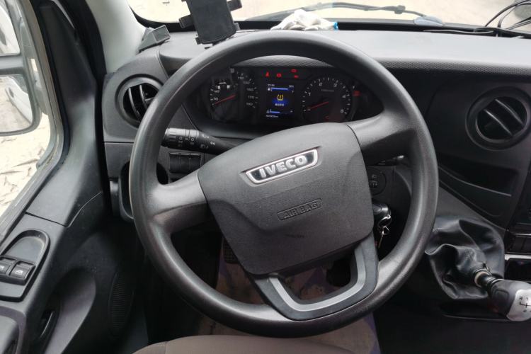 Used Iveco Eurocargo 2020 3.0T 30th Anniversary Edition Manual All-Around Version F1C Steering Wheel